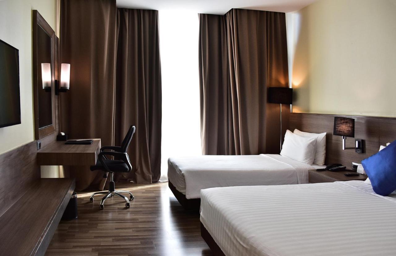 Best Western Plus Wanda Grand Hotel Nonthaburi Exterior photo