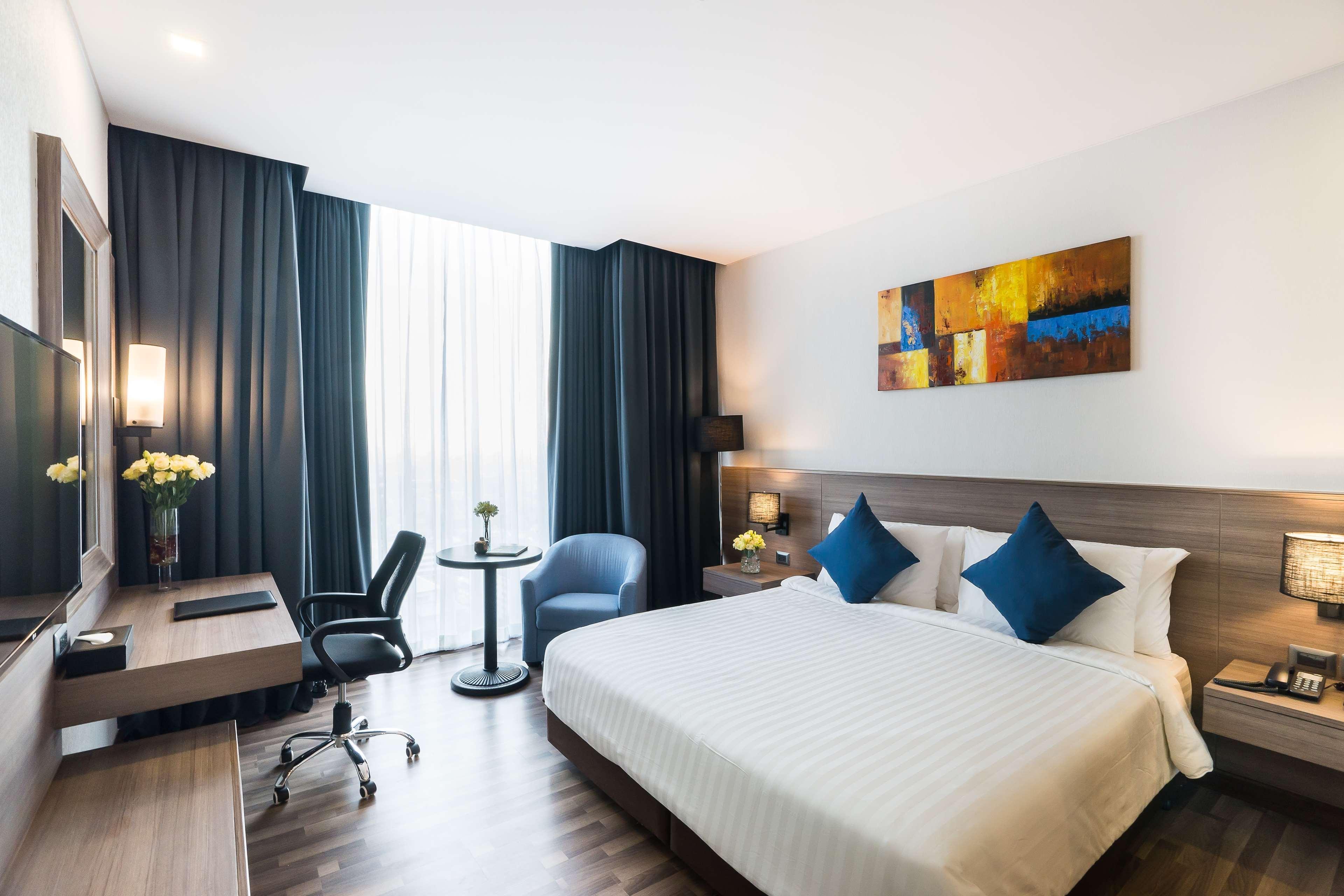 Best Western Plus Wanda Grand Hotel Nonthaburi Exterior photo