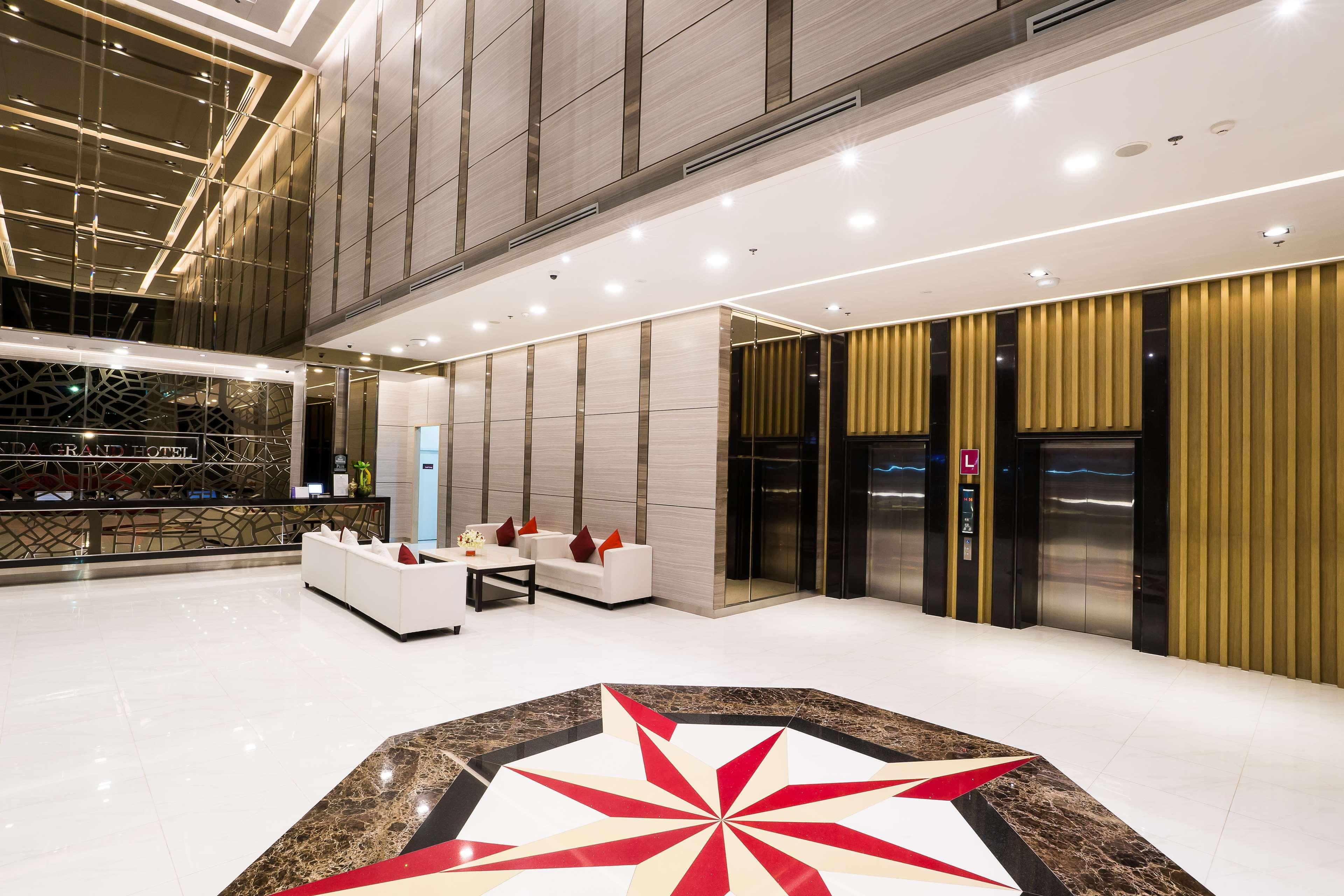 Best Western Plus Wanda Grand Hotel Nonthaburi Exterior photo