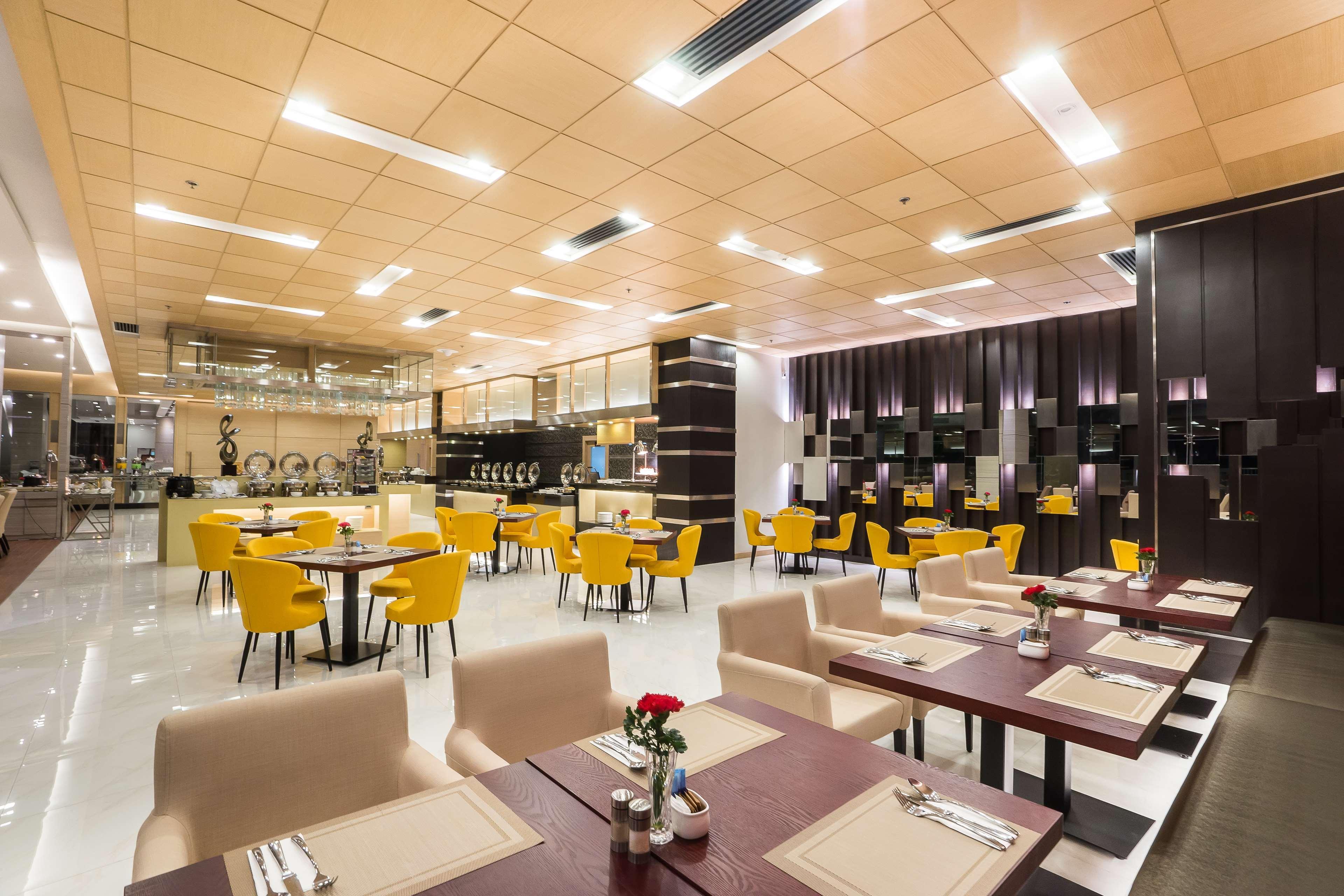 Best Western Plus Wanda Grand Hotel Nonthaburi Exterior photo