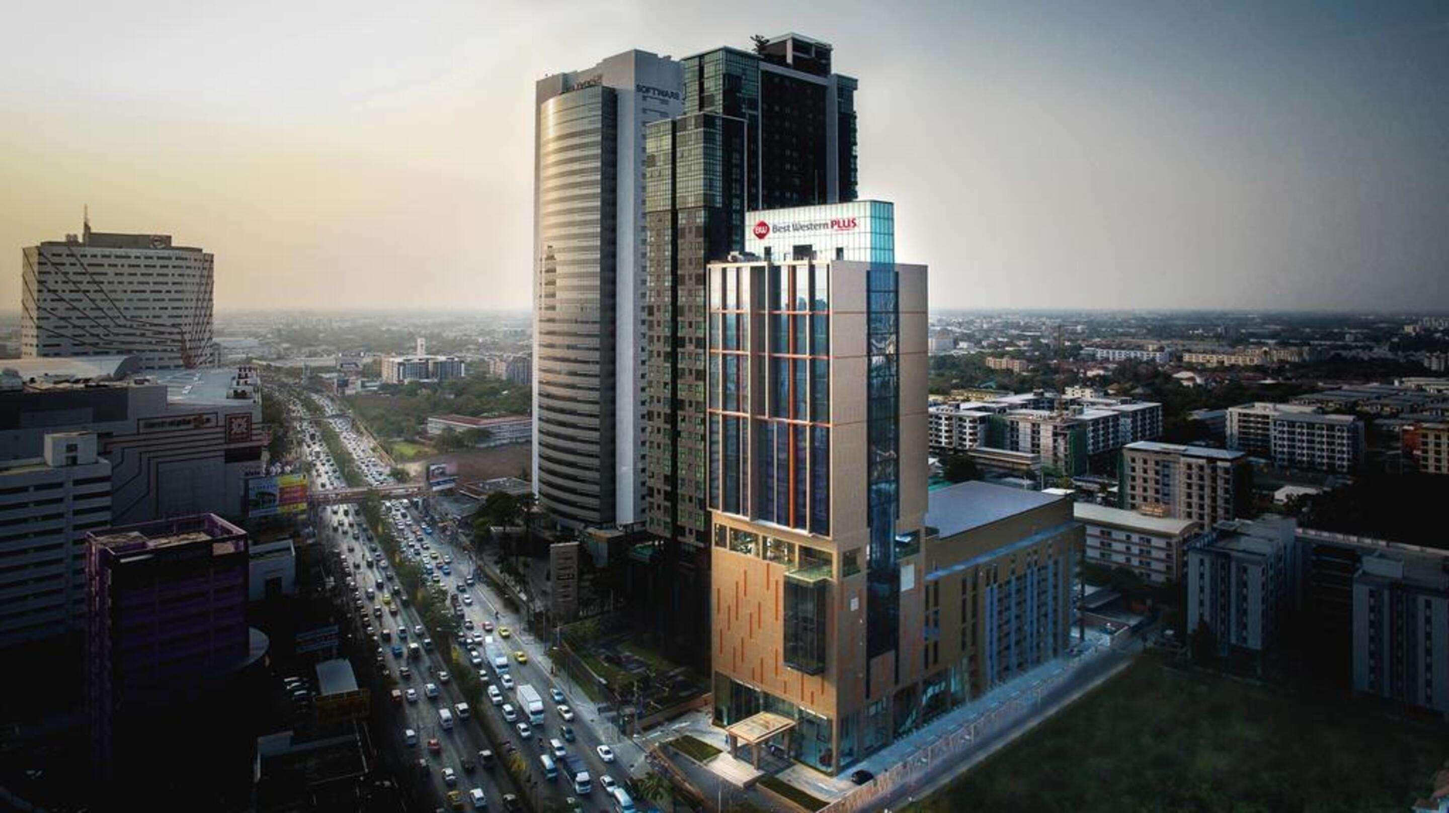 Best Western Plus Wanda Grand Hotel Nonthaburi Exterior photo