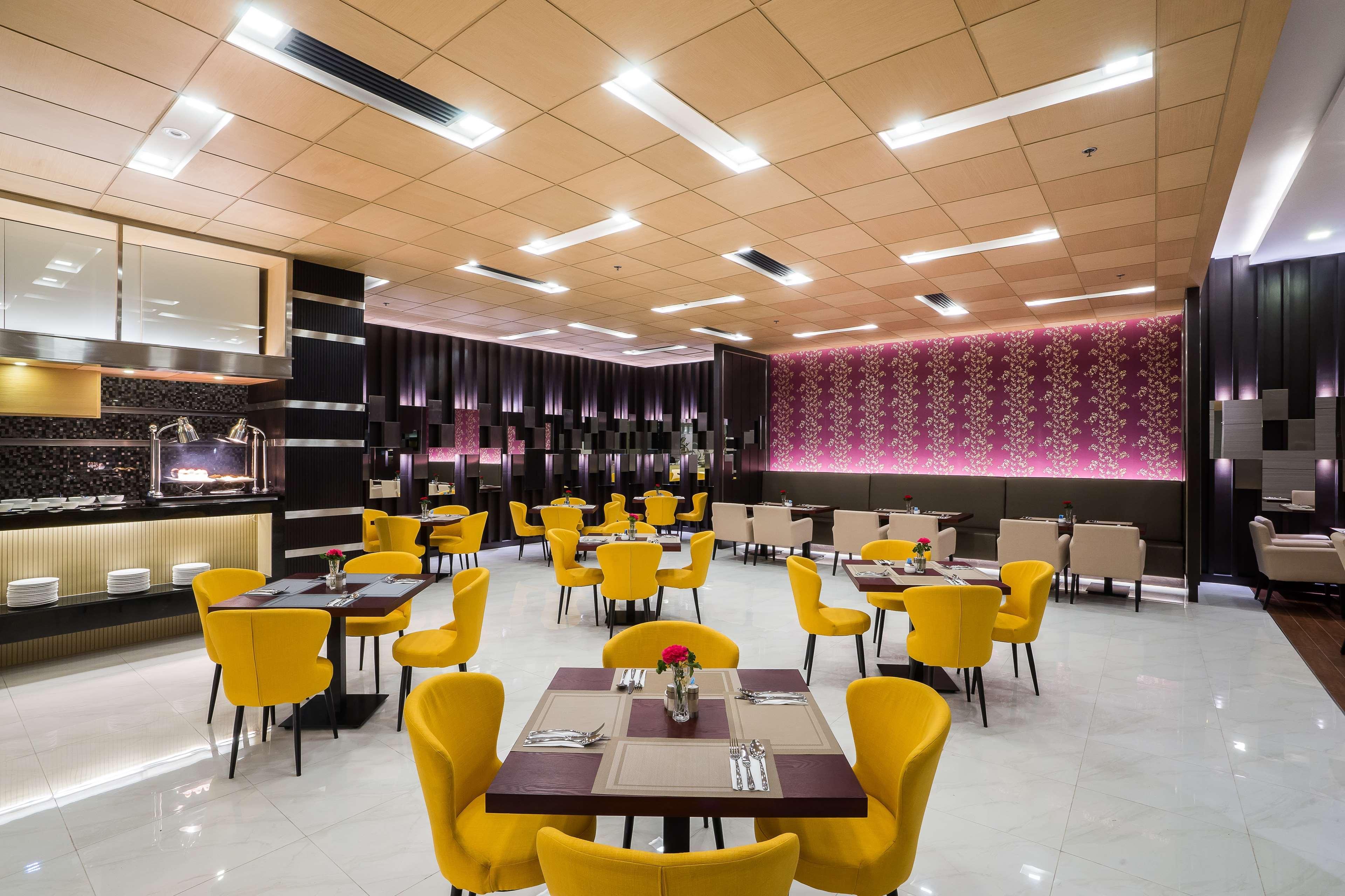 Best Western Plus Wanda Grand Hotel Nonthaburi Exterior photo